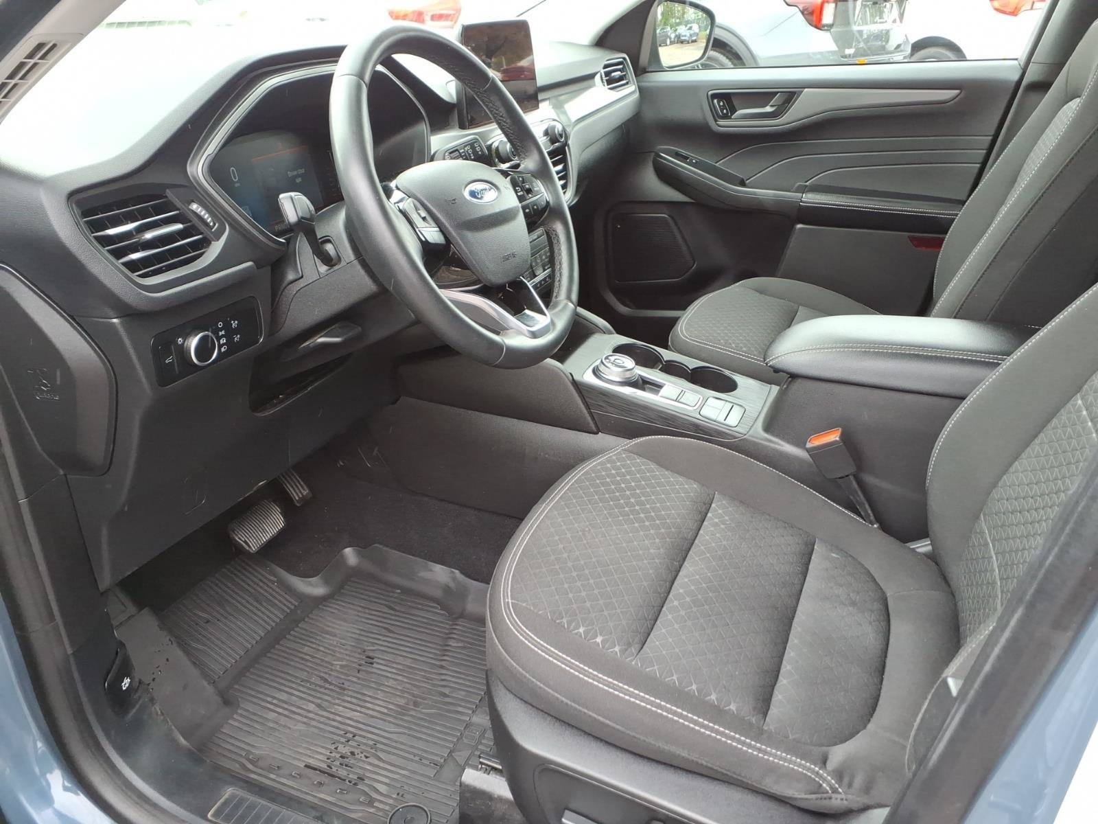 Certified 2023 Ford Escape Active AWD/4WD image 11
