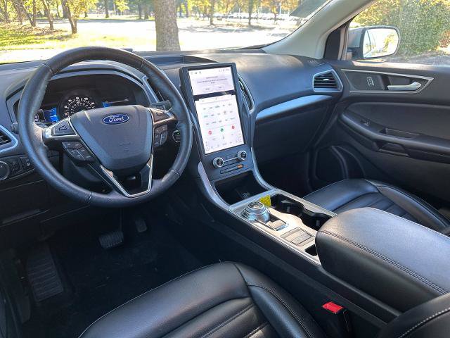 Certified 2024 Ford Edge SEL w/ Convenience Package AWD/4WD image 2