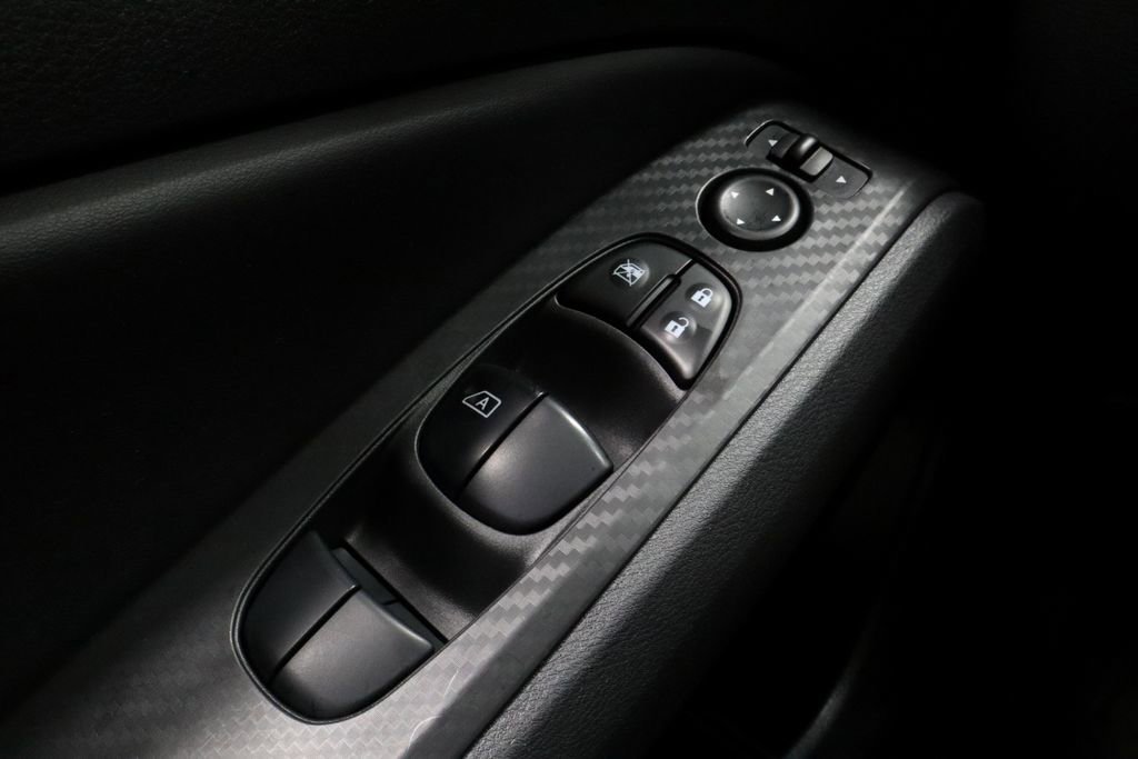 Used 2025 Nissan Altima 2.5 SV image 23