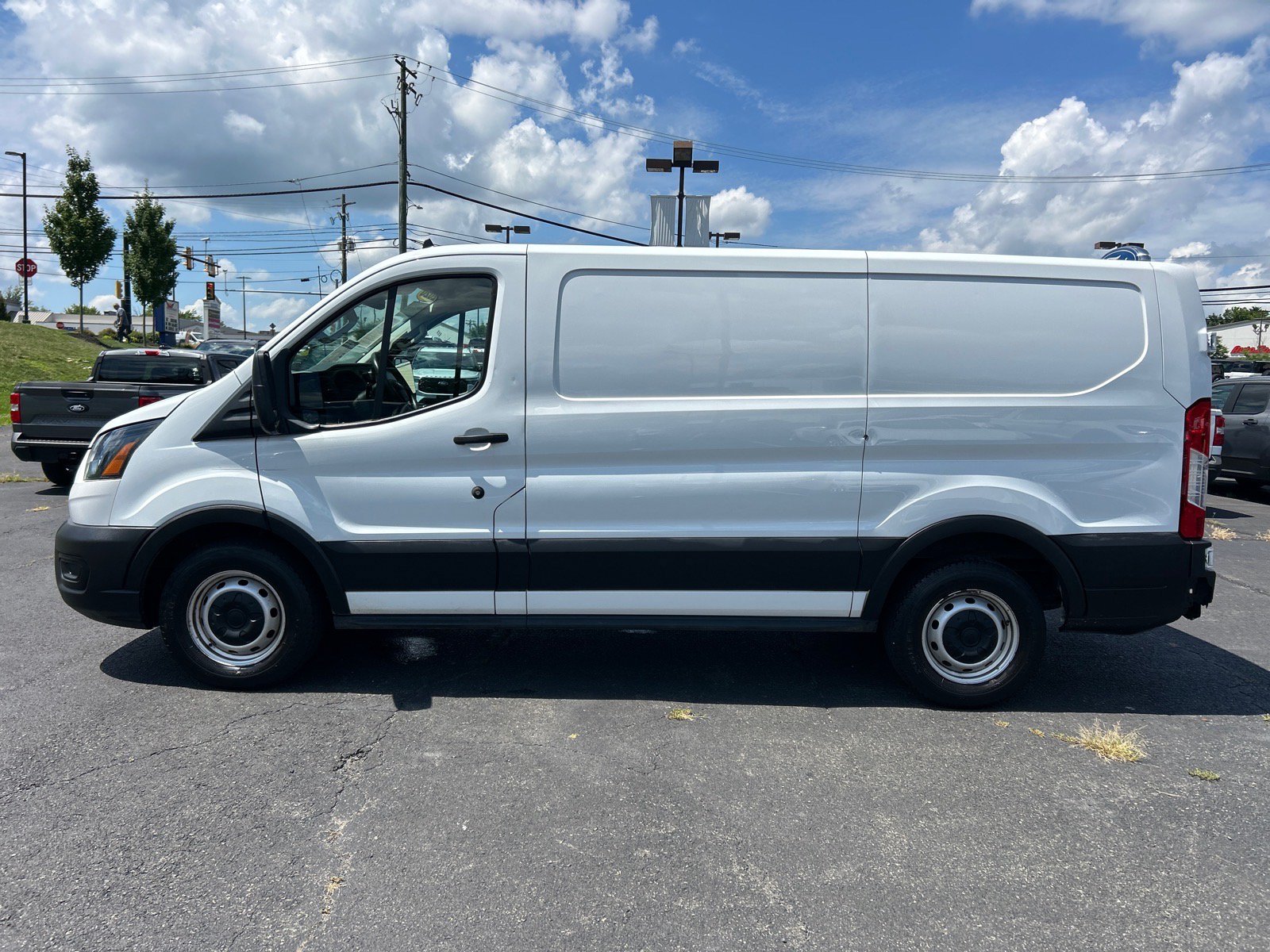 Certified 2020 Ford Transit 150 Low Roof RWD image 5