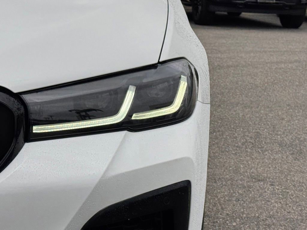 Used 2021 BMW 540i w/ M Sport Package RWD image 8