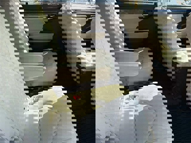 Used 2020 Toyota Highlander Platinum image 24