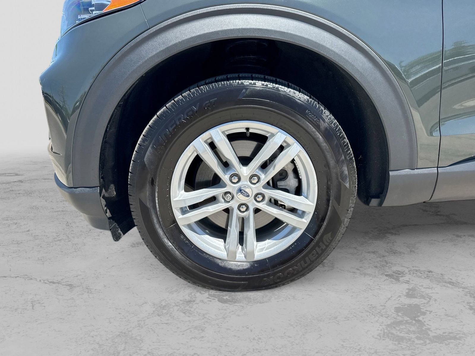Certified 2024 Ford Explorer XLT AWD/4WD image 16