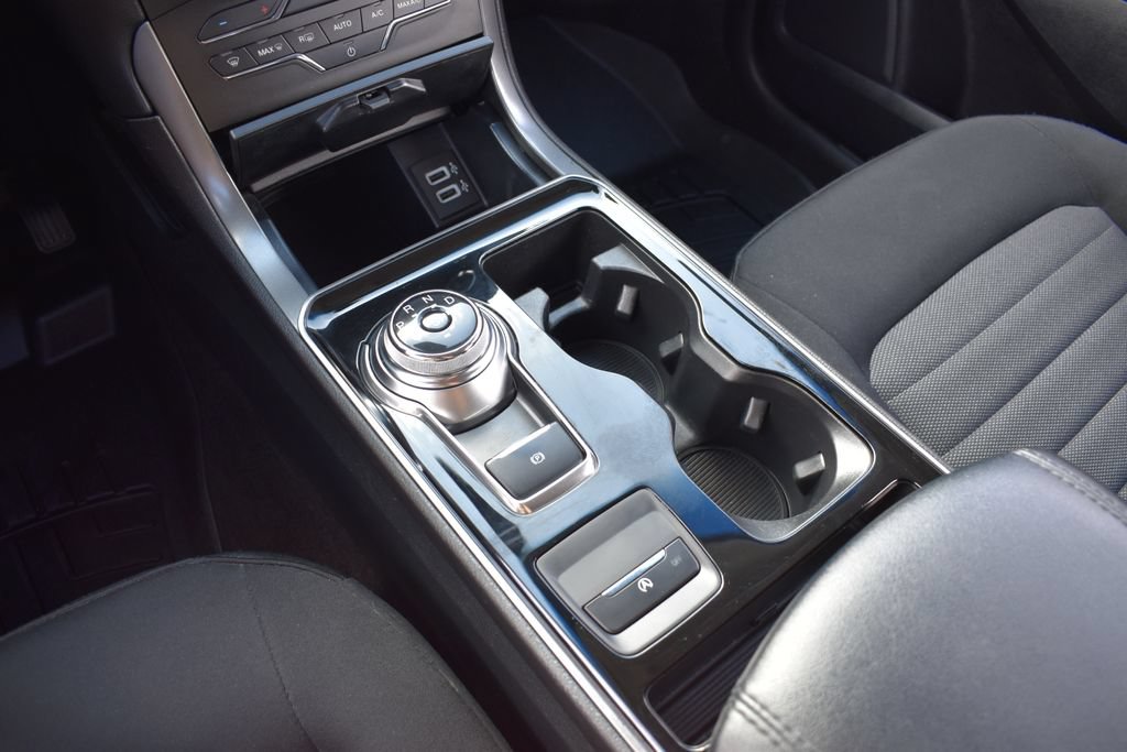 Certified 2020 Ford Edge SE FWD image 21