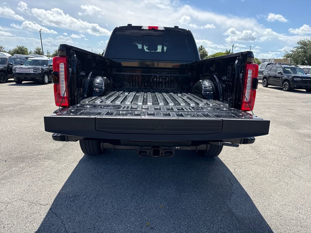 Certified 2024 Ford F350 Lariat w/ Lariat Ultimate Package AWD/4WD image 32