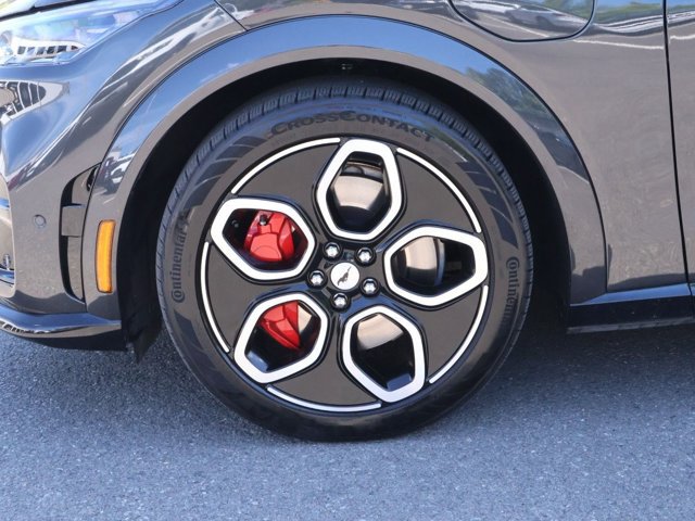 Certified 2022 Ford Mustang Mach-E GT AWD/4WD image 28