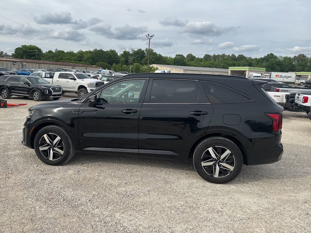 Used 2022 Kia Sorento S FWD image 8
