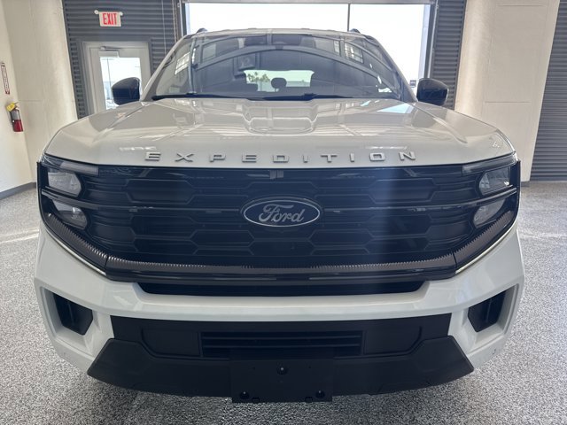 Certified 2025 Ford Expedition Active AWD/4WD image 2