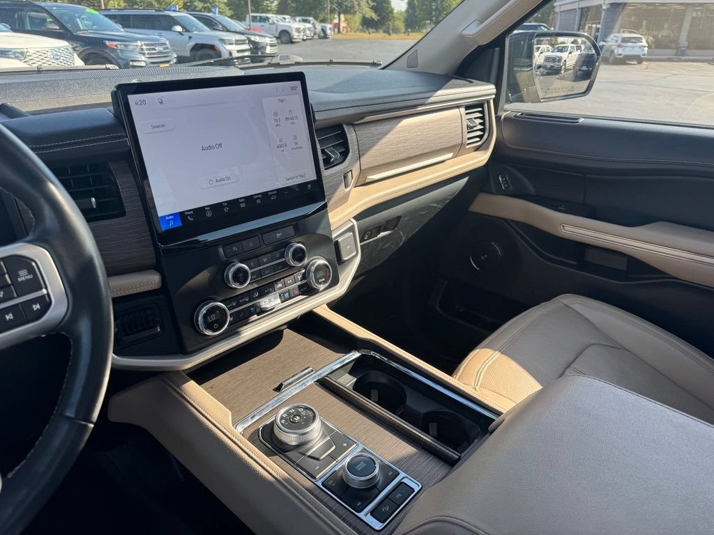 Certified 2024 Ford Expedition Limited AWD/4WD image 15