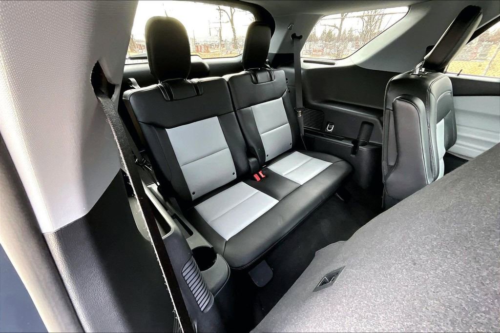 Certified 2023 Ford Explorer XLT w/ Equipment Group 202A image 27