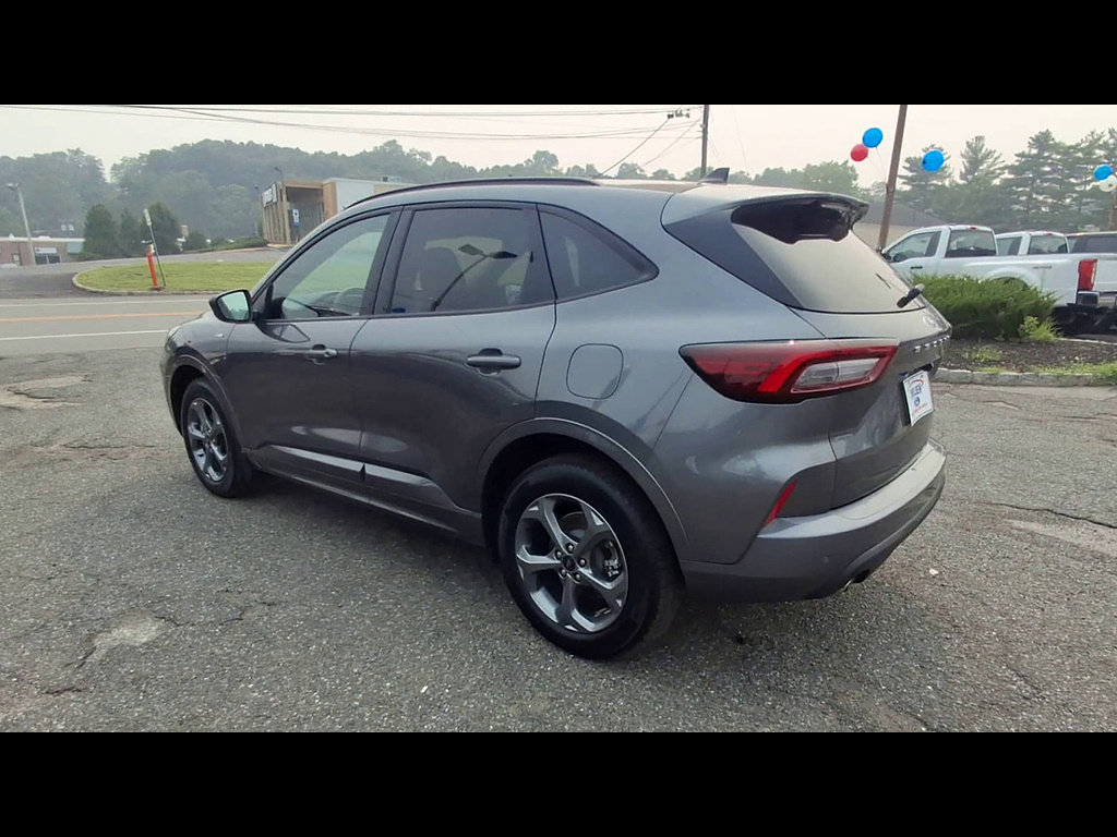 Certified 2024 Ford Escape ST-Line w/ Tech Pack #1 AWD/4WD image 6