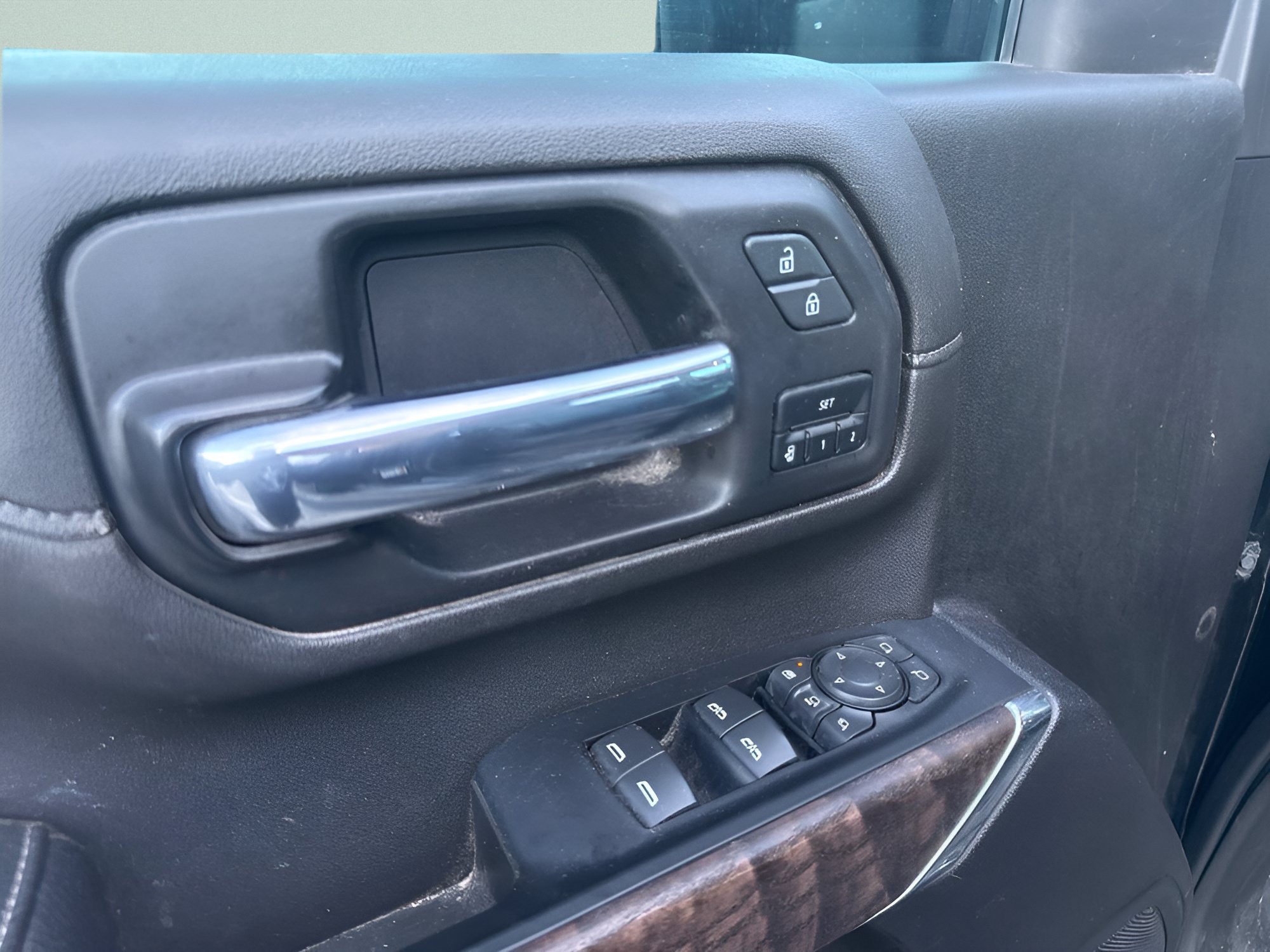 Used 2023 GMC Sierra 3500 Denali AWD/4WD image 23