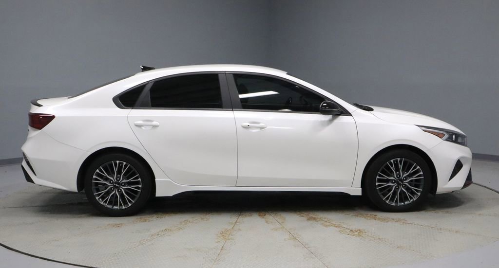 Used 2023 Kia Forte GT-Line image 12
