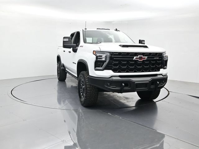 Used 2025 Chevrolet Silverado 2500 ZR2 w/ ZR2 Bison Edition AWD/4WD image 4