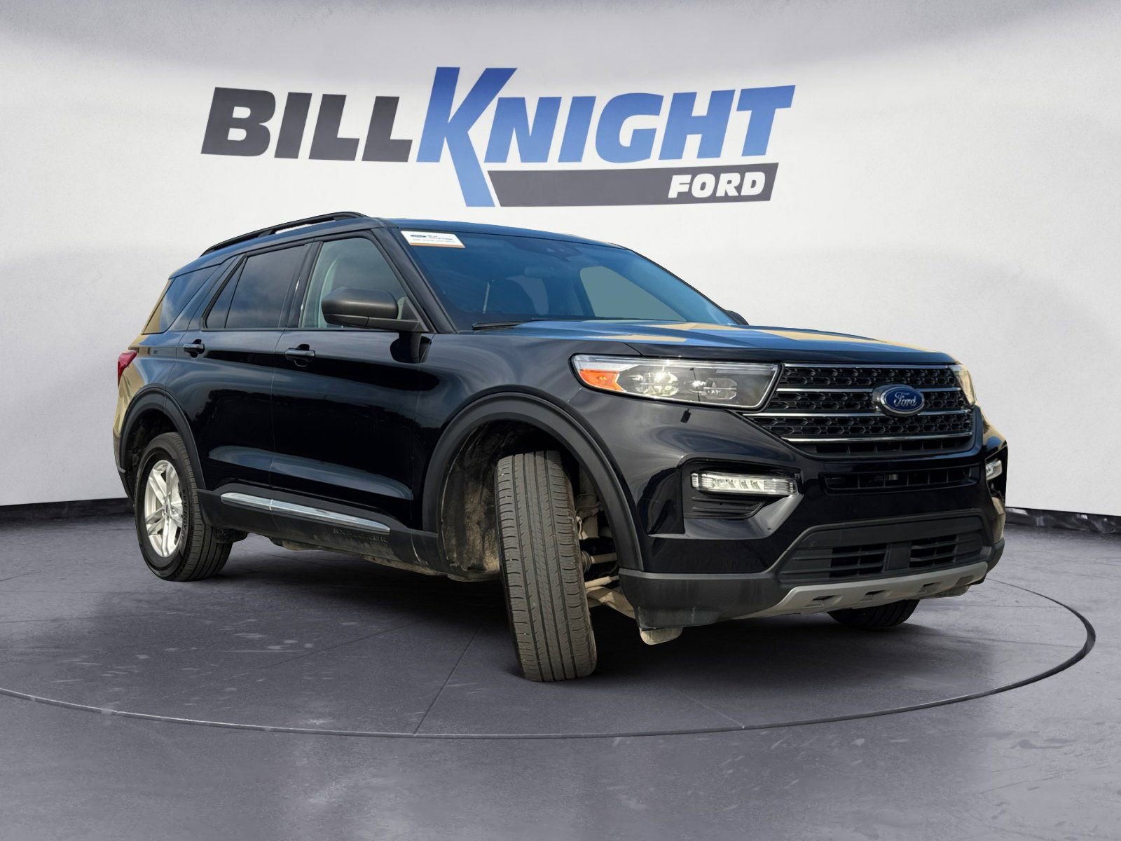 Certified 2023 Ford Explorer XLT w/ Equipment Group 202A image 7