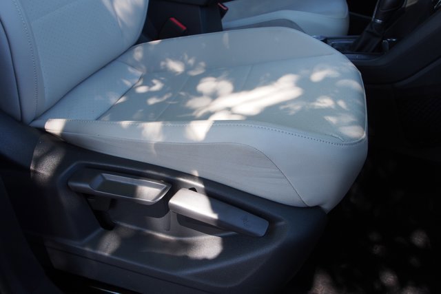 Used 2019 Volkswagen Tiguan SE AWD/4WD image 12