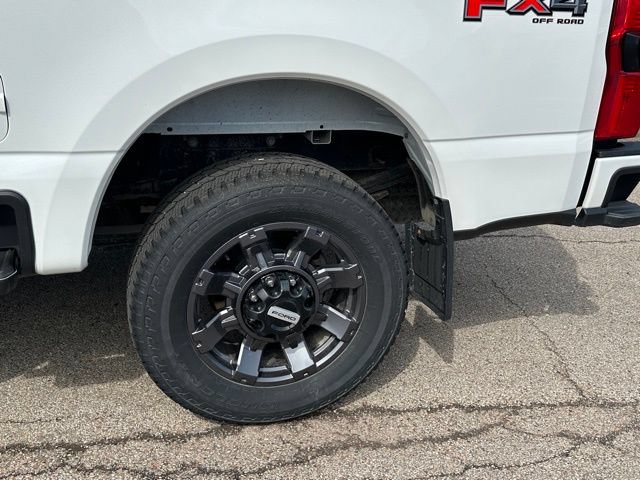 Certified 2024 Ford F250 Lariat w/ Lariat Ultimate Package AWD/4WD image 8