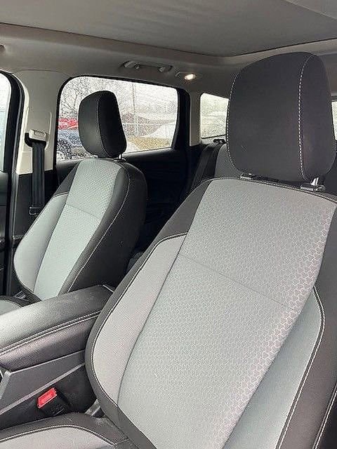 Certified 2018 Ford Escape SE w/ SE Sync 3 Package image 5