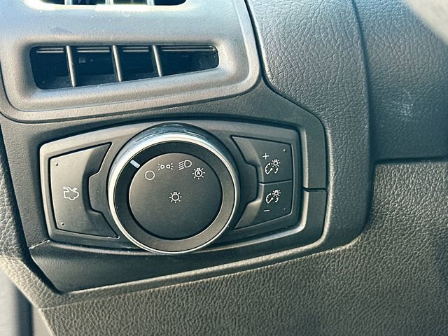 Certified 2018 Ford Focus SE image 10