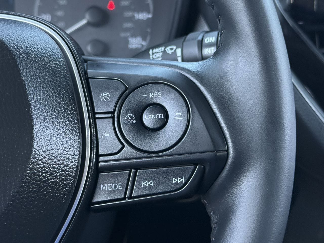 Used 2024 Toyota Corolla Cross AWD Hybrid image 14