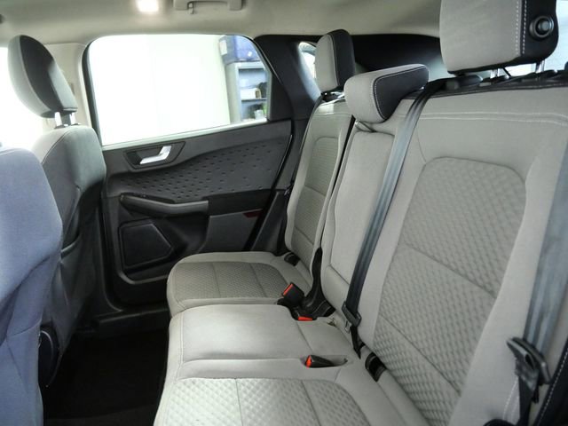 Certified 2020 Ford Escape SE image 14