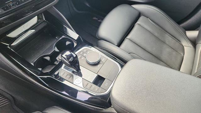 Used 2023 BMW X4 xDrive30i w/ Parking Assistance Package image 16