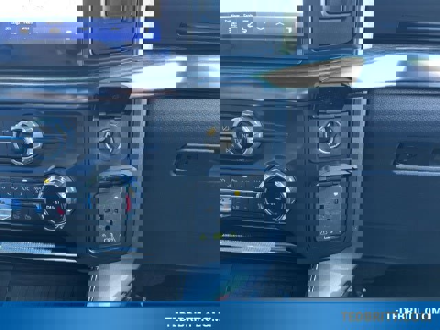 Certified 2022 Ford F150 Lariat w/ Equipment Group 502A High image 37