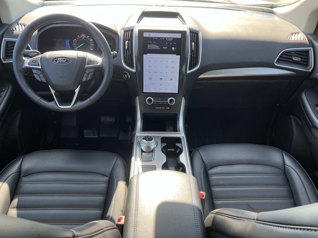 Certified 2024 Ford Edge SEL w/ Convenience Package AWD/4WD image 15