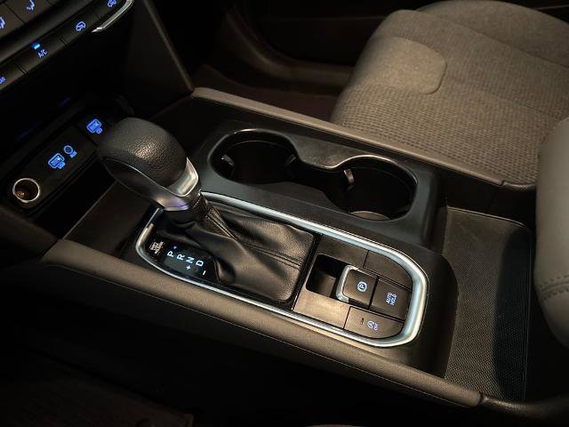 Used 2020 Hyundai Santa Fe SE FWD image 29