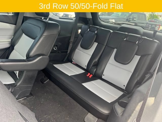 Certified 2023 Ford Explorer XLT w/ Equipment Group 202A AWD/4WD image 11