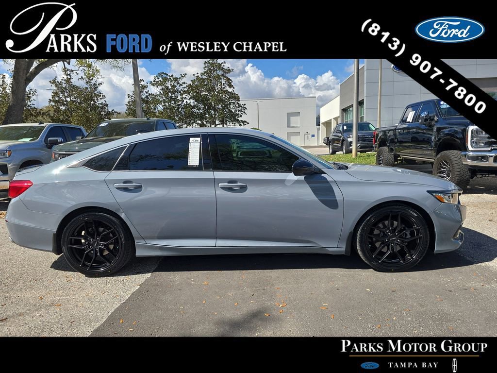 Used 2022 Honda Accord Sport image 2