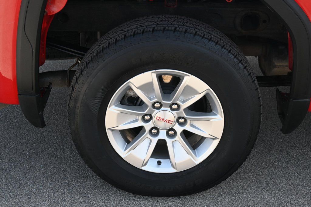 Used 2023 GMC Sierra 1500 SLE image 15