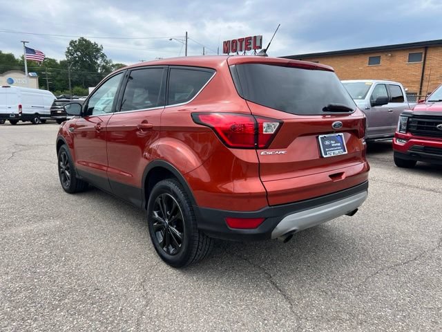 Certified 2019 Ford Escape SE FWD image 6
