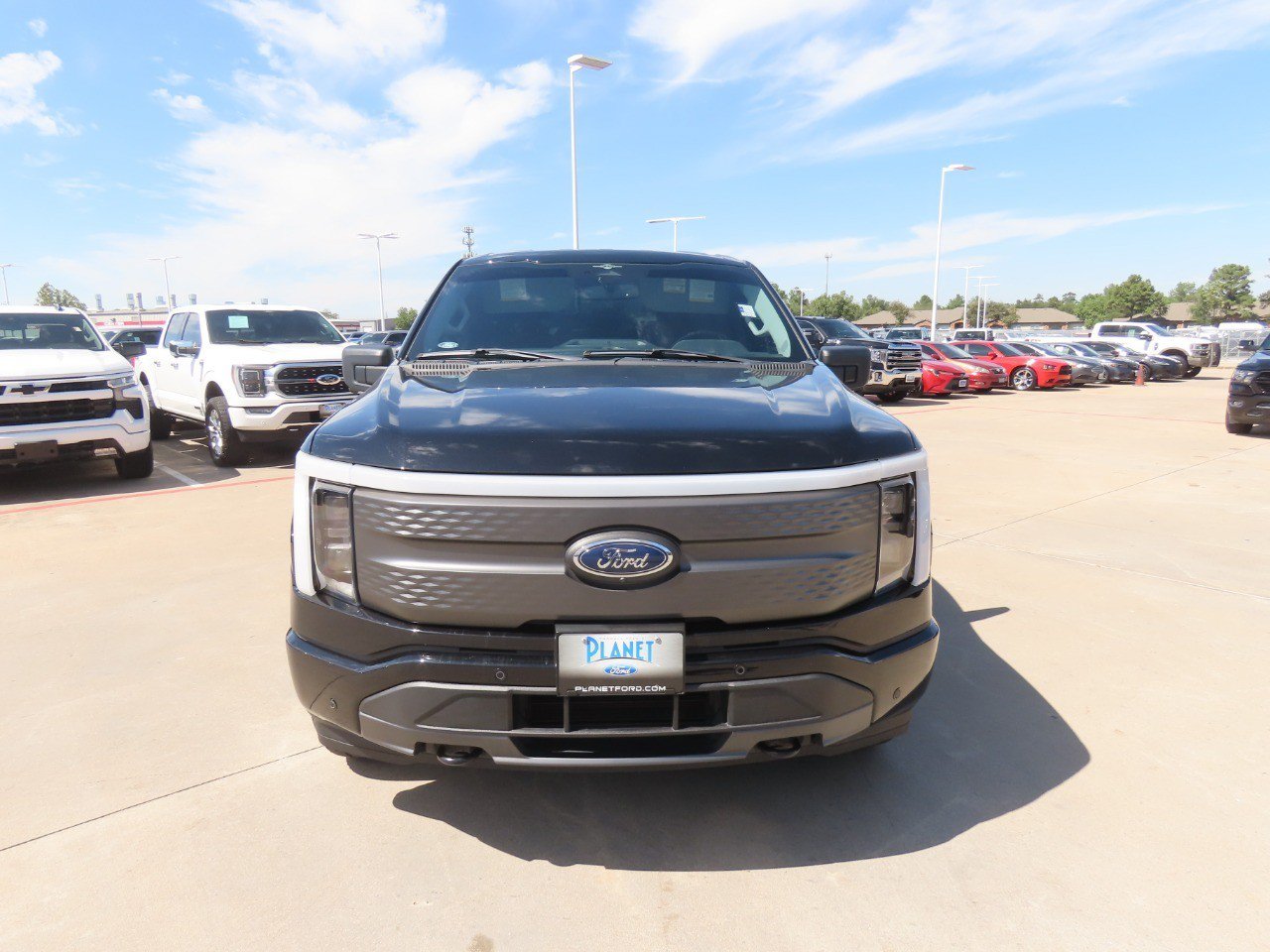 Certified 2023 Ford F150 Lightning XLT AWD/4WD image 5
