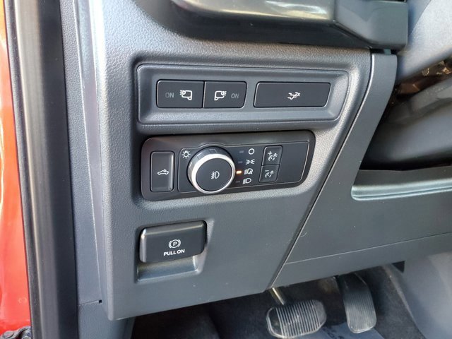 Certified 2022 Ford F150 XLT w/ Equipment Group 302A High image 18