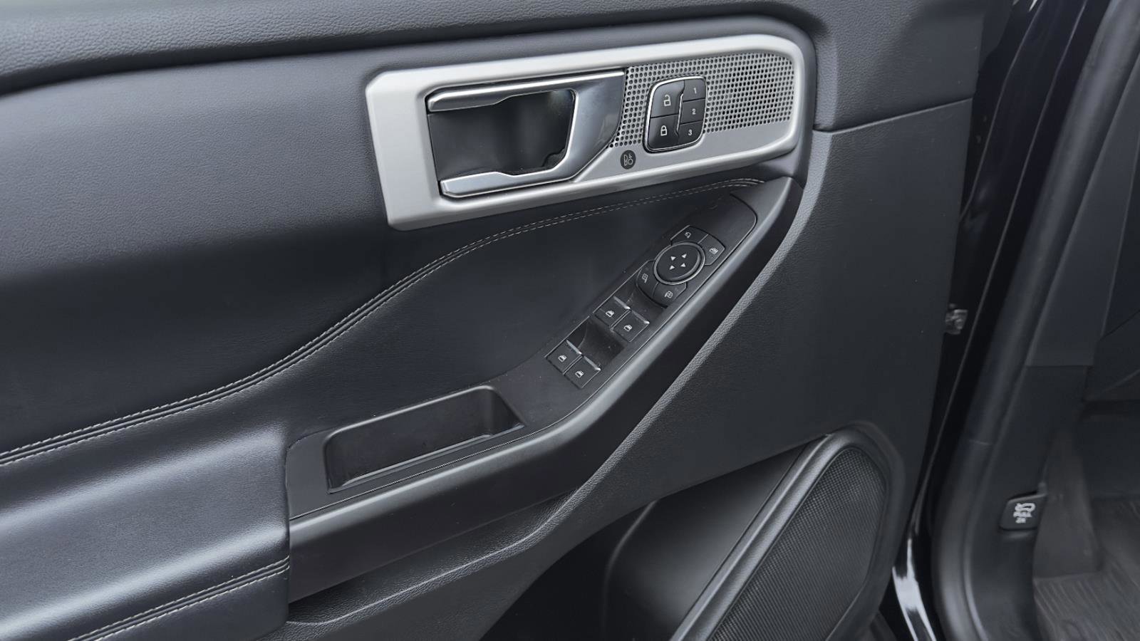 Certified 2020 Ford Explorer Limited w/ Class III Trailer Tow Package image 14