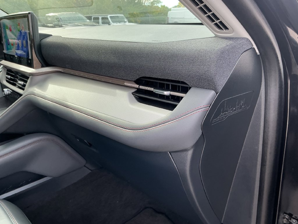 Certified 2026 Ford Explorer Active w/ Active Comfort Package AWD/4WD image 26