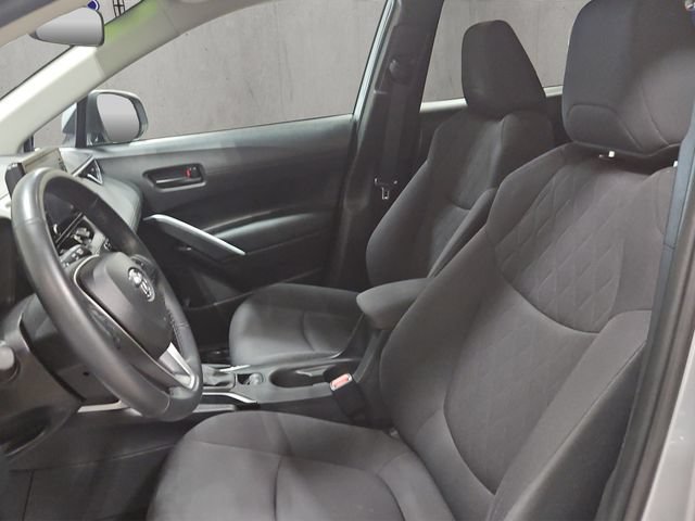 Used 2022 Toyota Corolla Cross LE AWD/4WD image 12