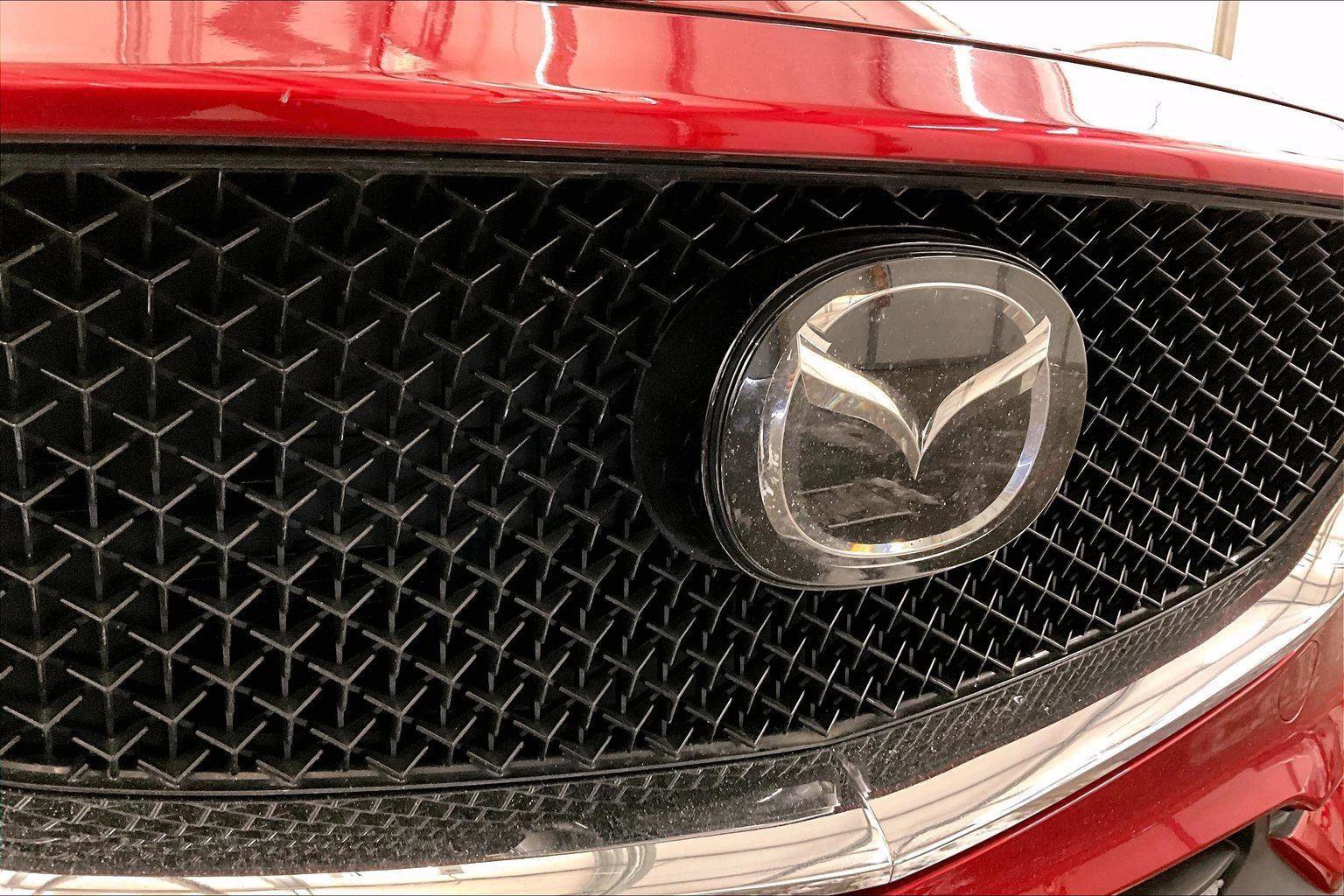 Used 2020 MAZDA CX-5 Touring image 29