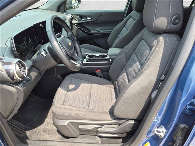 Used 2025 Chevrolet Equinox LT w/ Safety and Technology Package FWD image 18