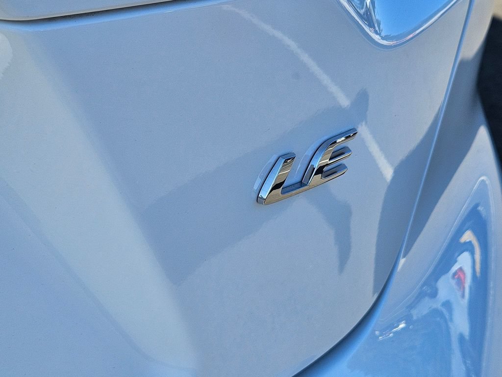 Used 2023 Toyota Corolla LE FWD image 11