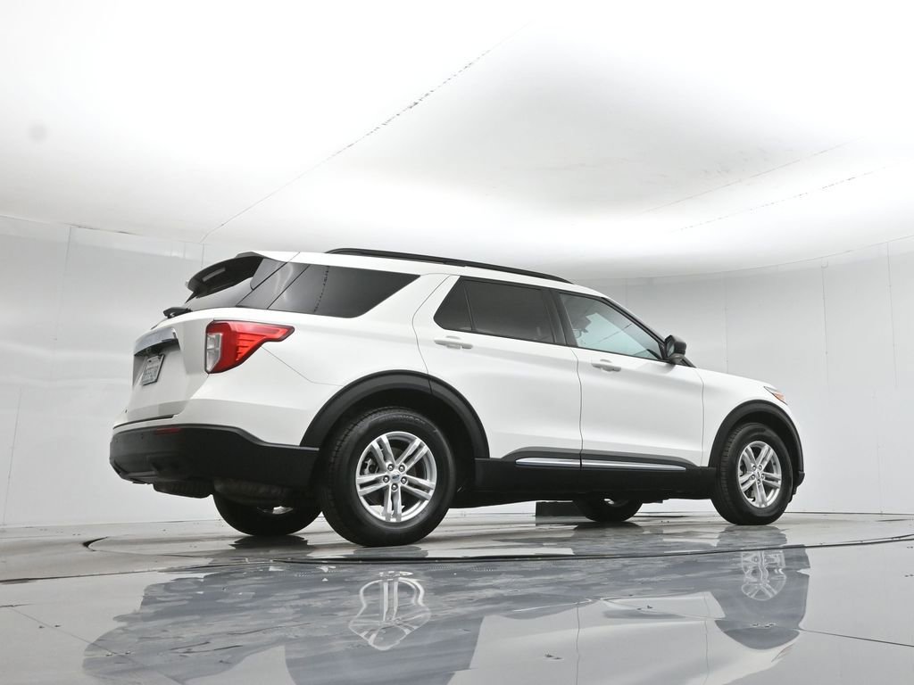 Certified 2022 Ford Explorer XLT image 54