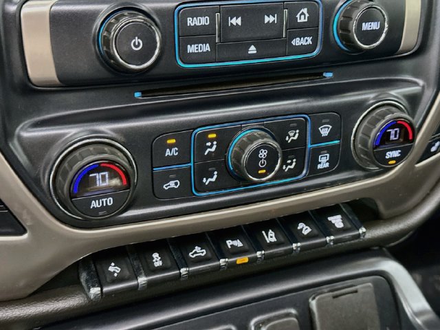 Used 2019 GMC Sierra 3500 Denali w/ Duramax Plus Package AWD/4WD image 16