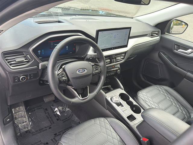 Certified 2023 Ford Escape SE w/ PHEV Premium Package FWD image 13