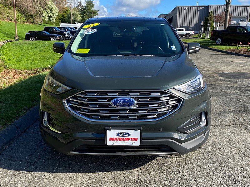 Certified 2023 Ford Edge Titanium AWD/4WD image 2