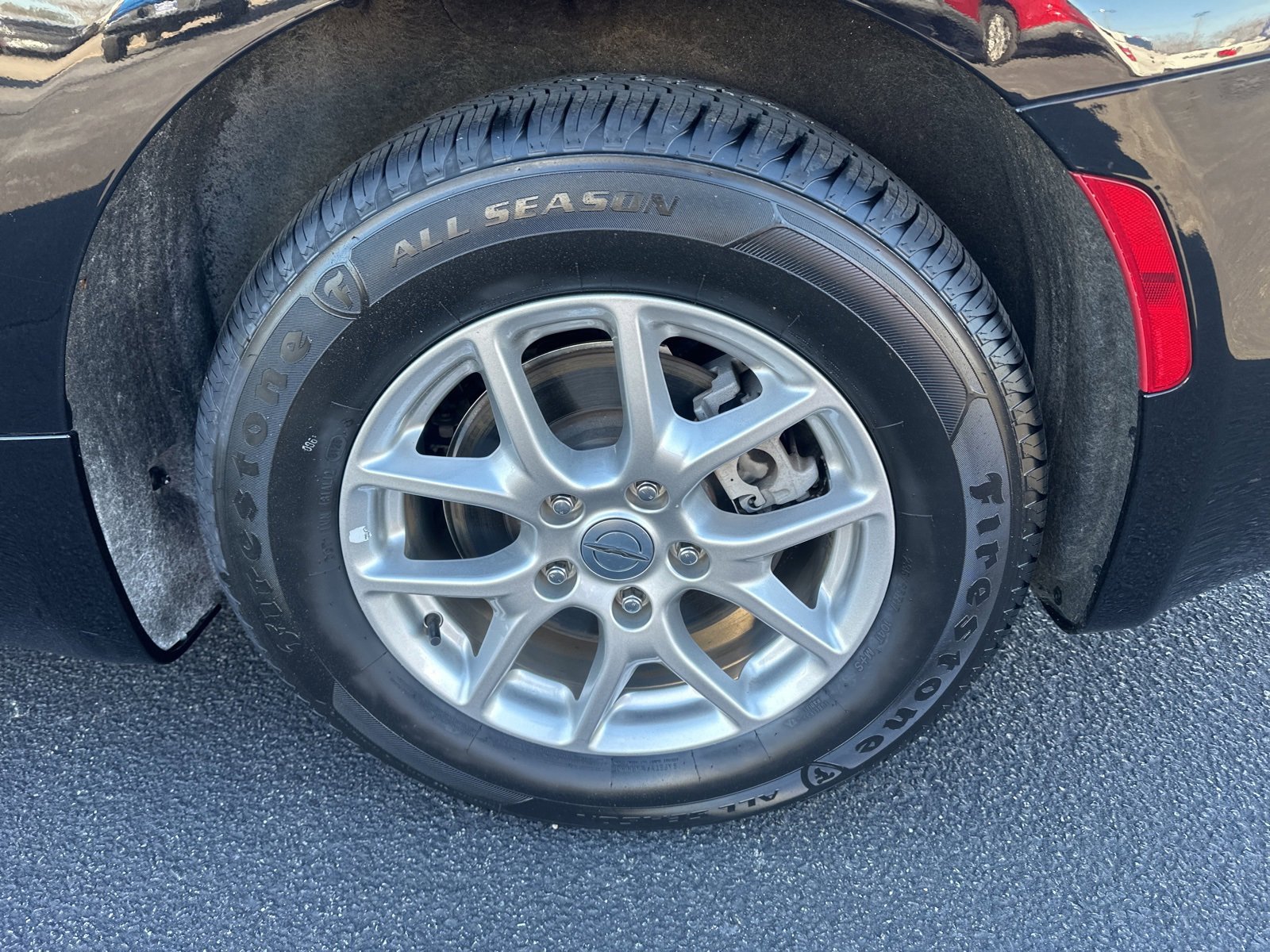 Used 2024 Chrysler Pacifica Touring-L image 26