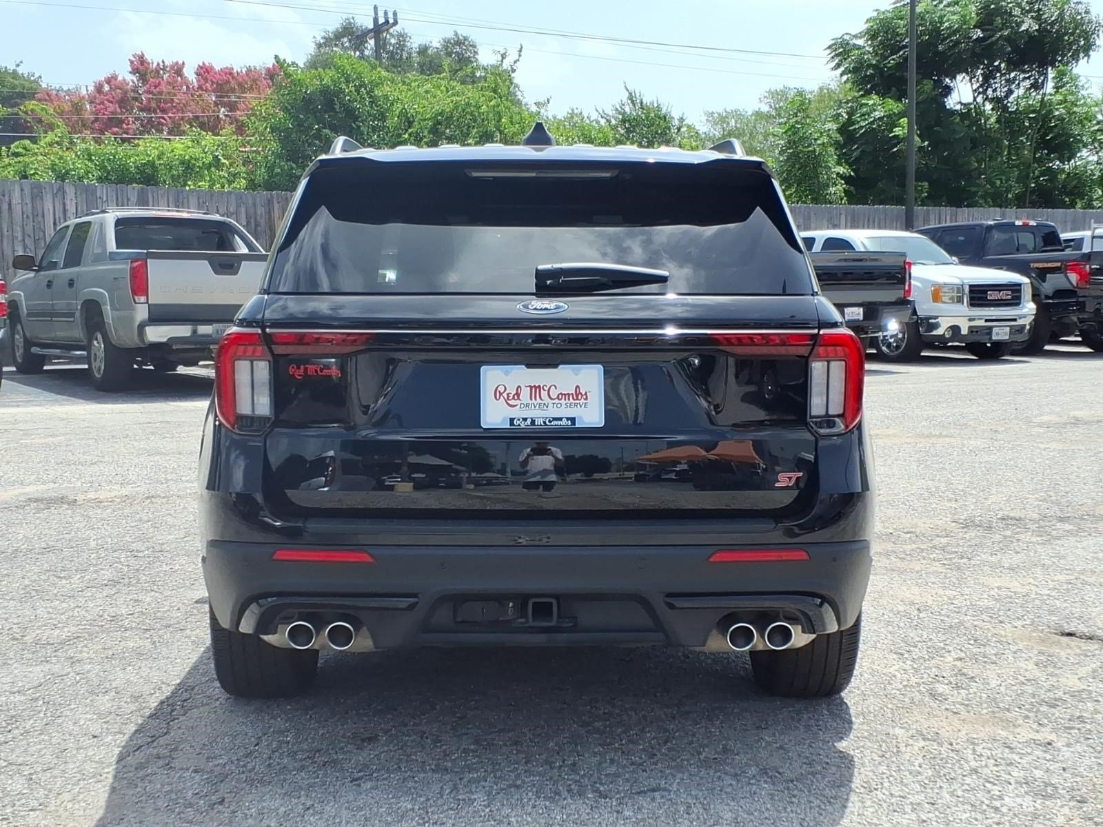 Certified 2025 Ford Explorer ST w/ Sun And Sound Package AWD/4WD image 8