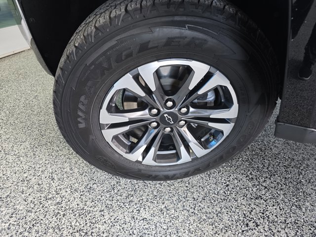 Used 2021 Chevrolet Colorado Z71 w/ Safety Package image 3