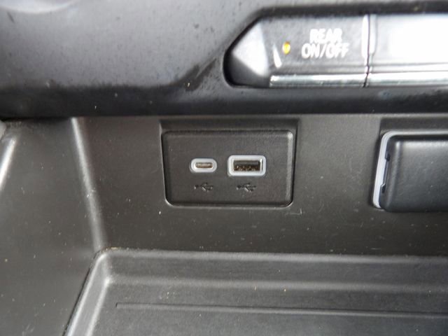 Used 2022 GMC Yukon XL SLE AWD/4WD image 19