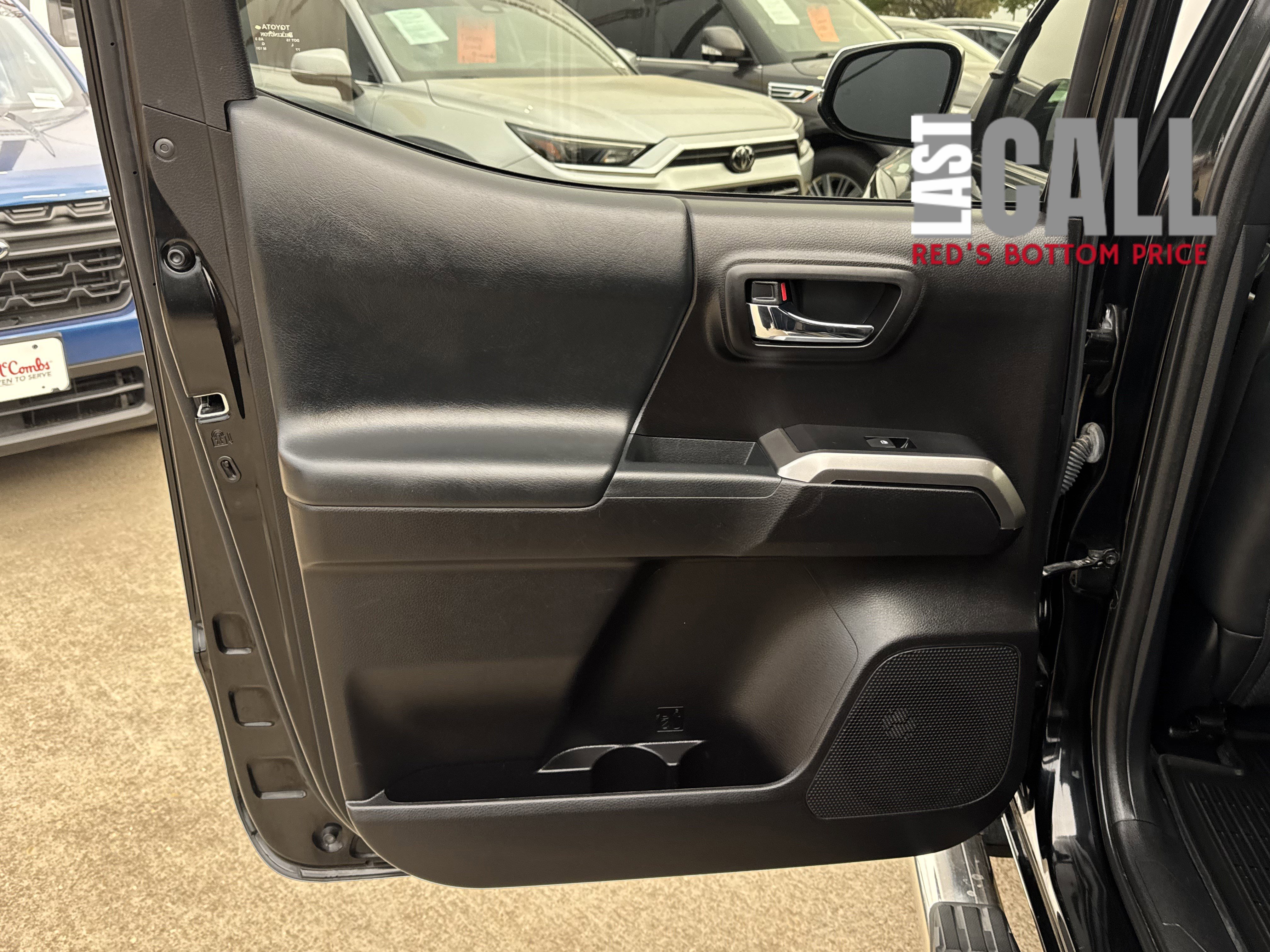 Used 2020 Toyota Tacoma Limited image 16